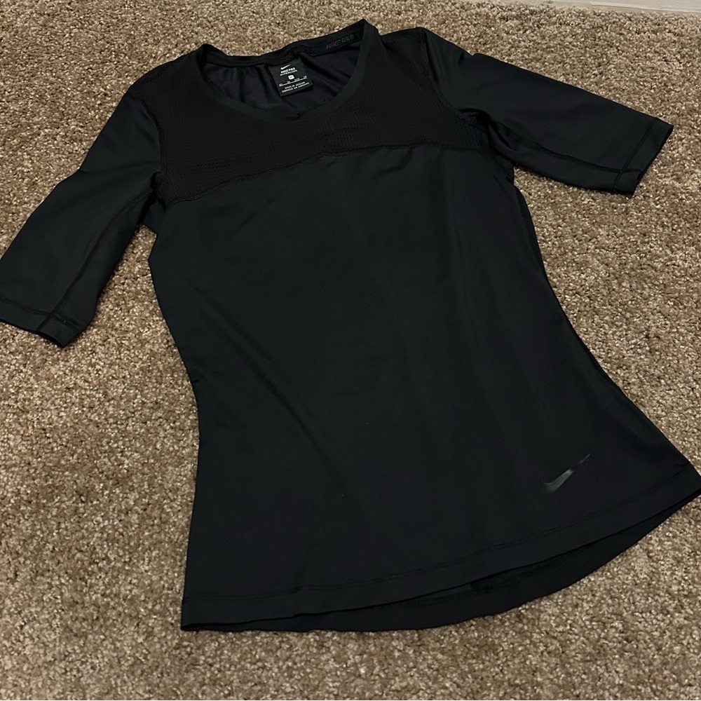Nike Pro Hyper Cool Top